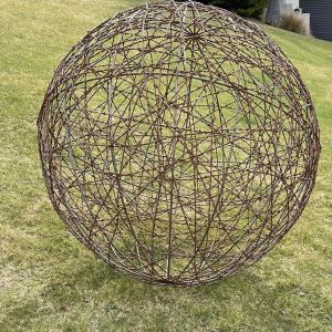 1.2m rusty barbed wire ball